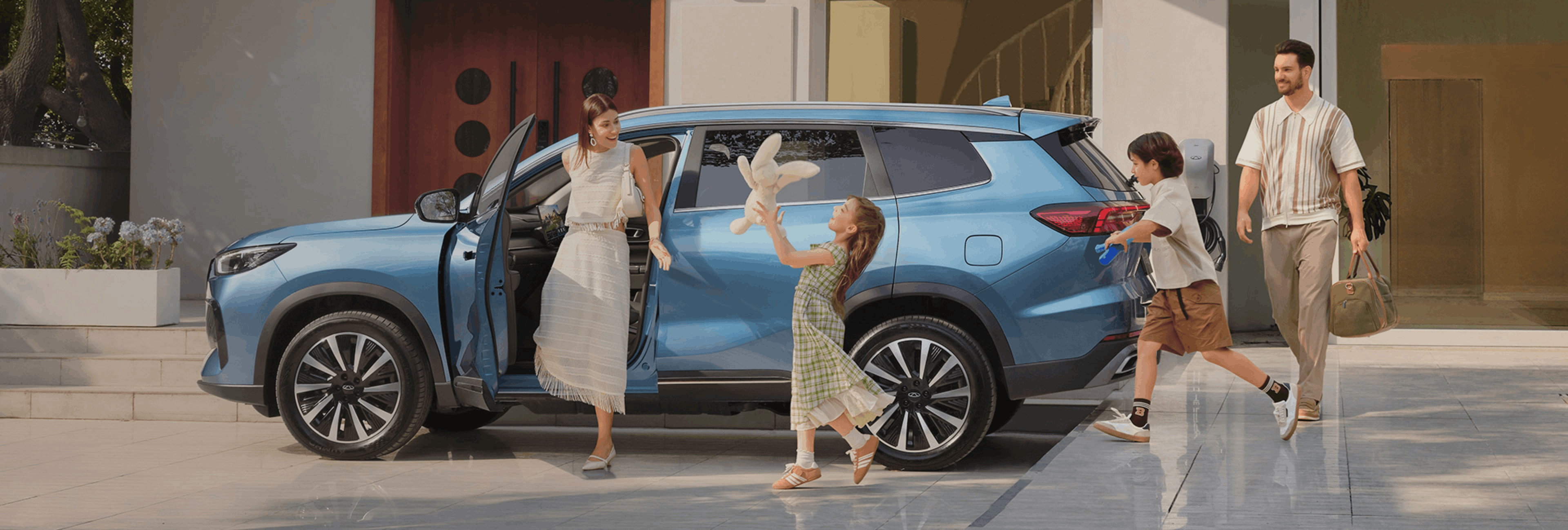 Chery EV with family