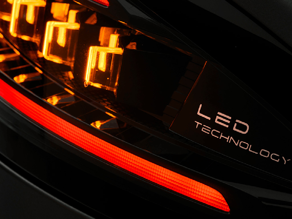Diamond LED tail lights